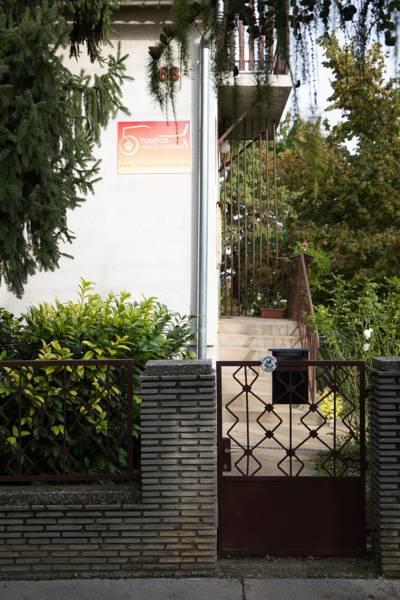 Tompos Vendeghaz Es Pince Hotel Villany Exterior photo